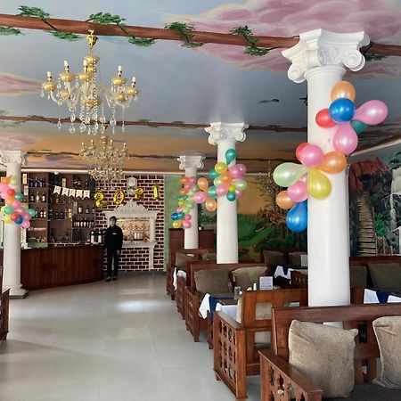 Dream Palace Resort Kathmandu Esterno foto