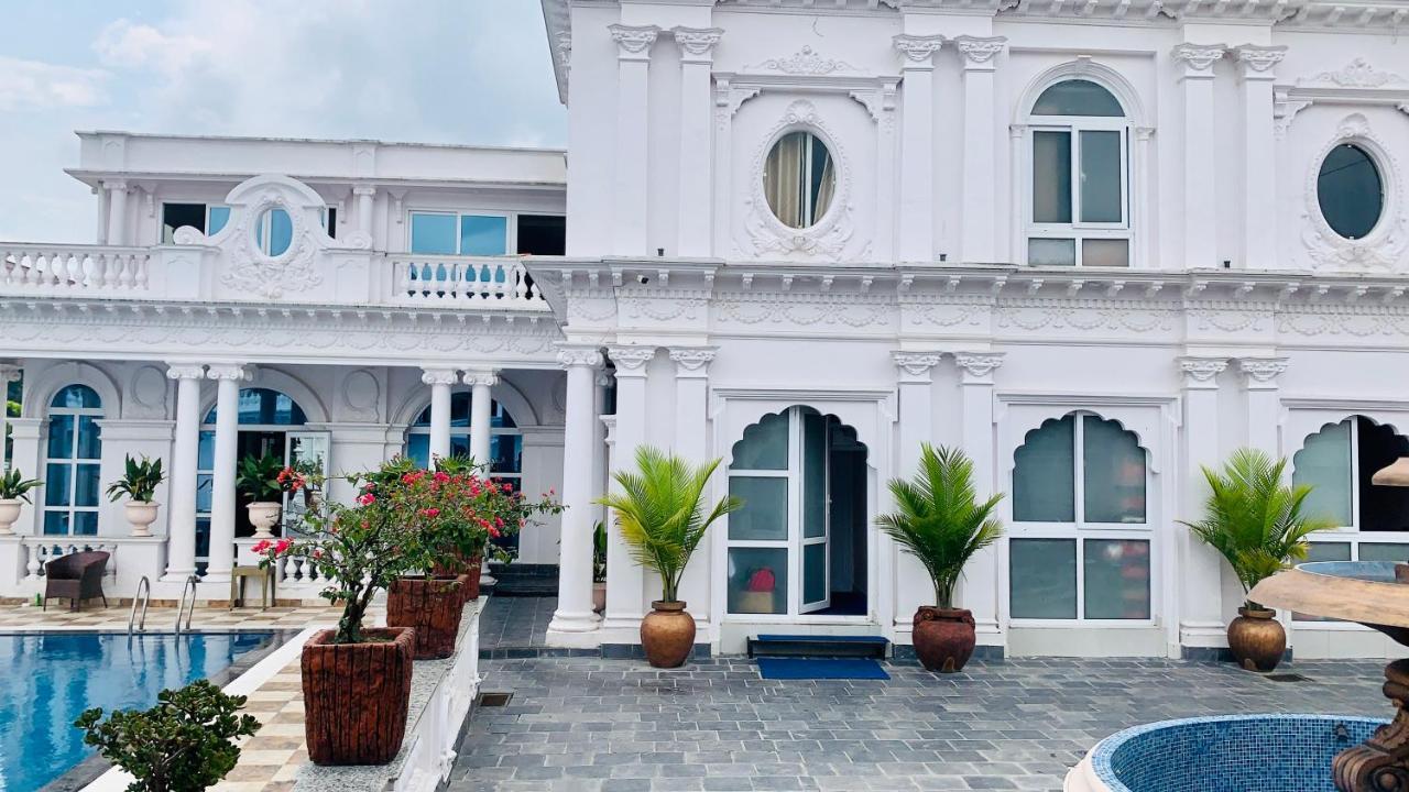 Dream Palace Resort Kathmandu Esterno foto