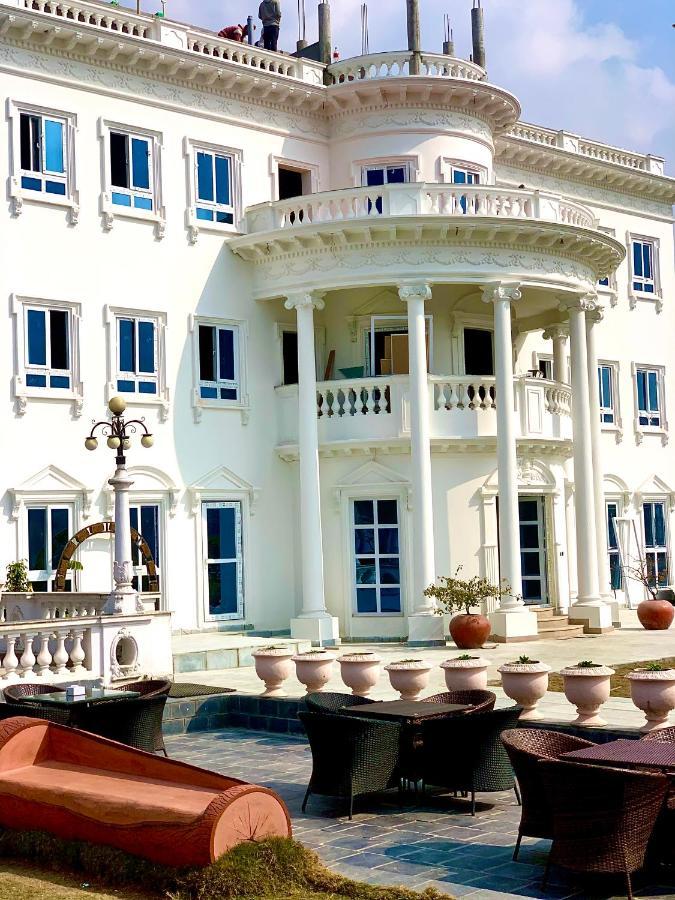 Dream Palace Resort Kathmandu Esterno foto
