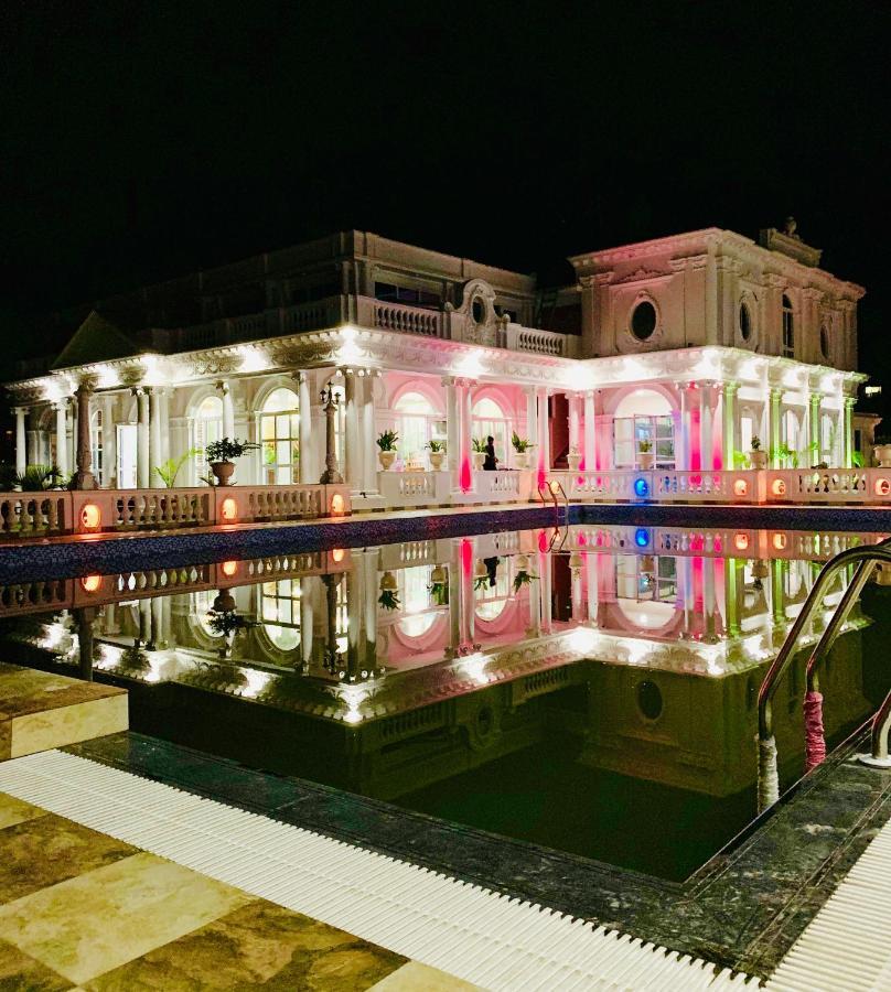Dream Palace Resort Kathmandu Esterno foto
