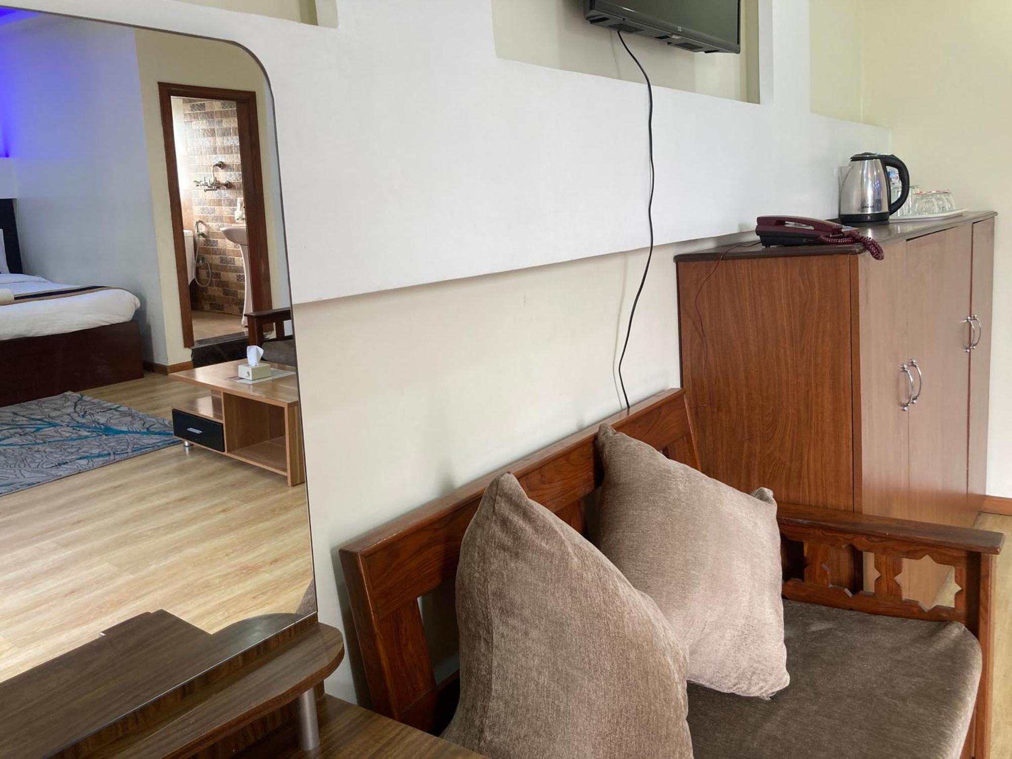 Dream Palace Resort Kathmandu Esterno foto
